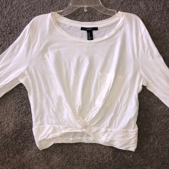 White long sleeve cropped top w/ knotted front - Picture 1 of 4